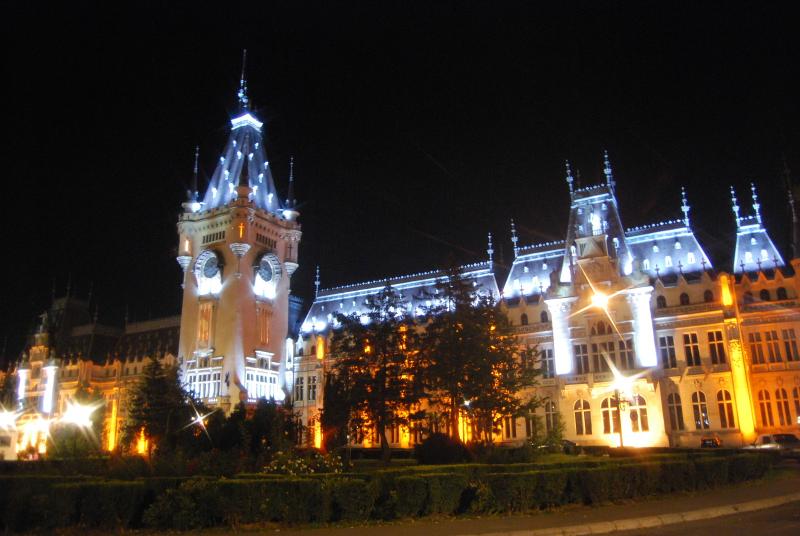 Palatul Culturii din Iaşi s-a redeschis după opt ani de restaurări