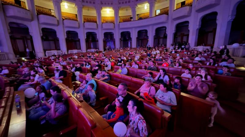 „Cutiuța Muzicală – Aventurile Pălăriei Fermecate” a ajuns la Palatul Parlamentului